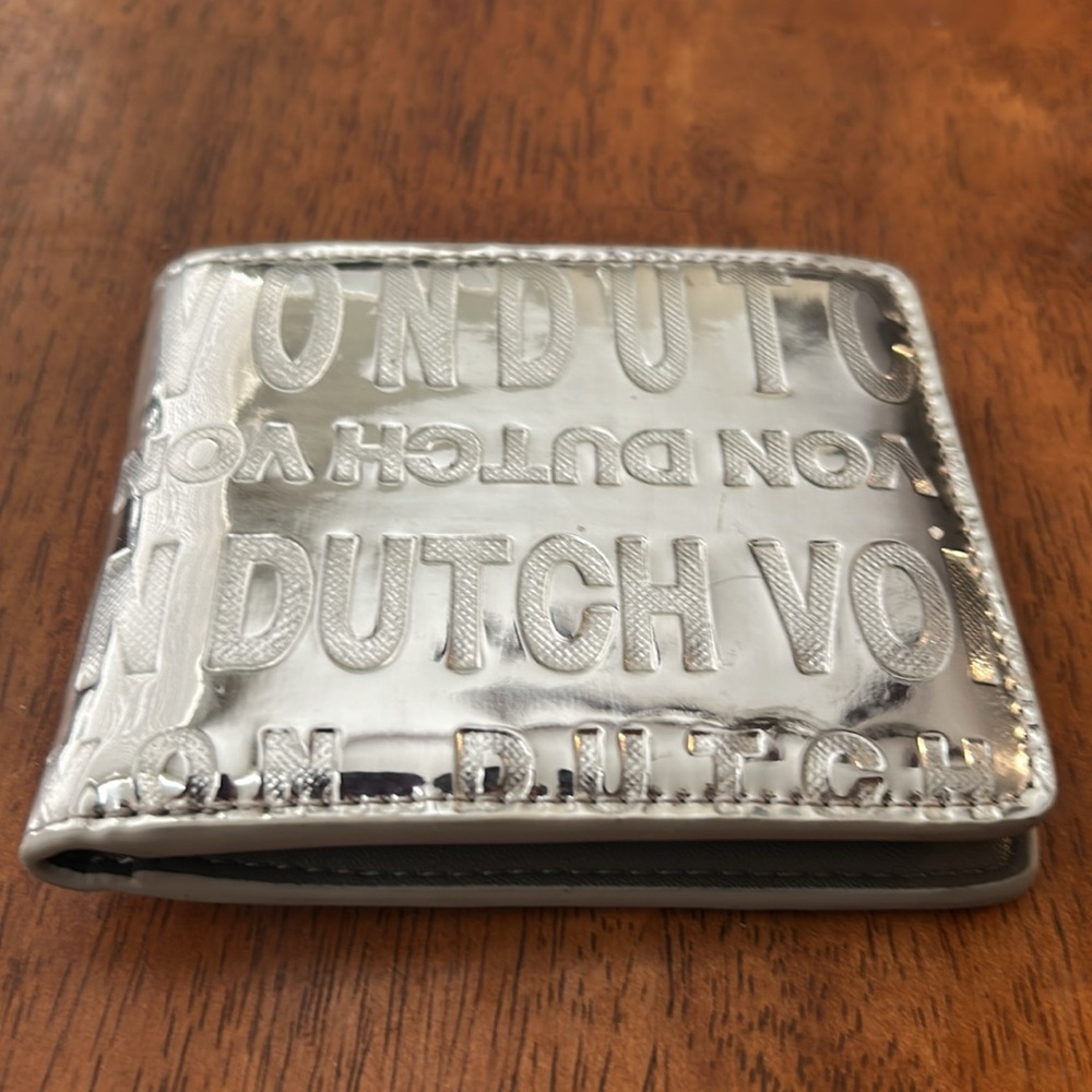 Von Dutch Silver Logo Wallet with dust bag and box